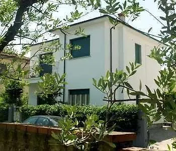 Porta Sant'anna 3* 루카