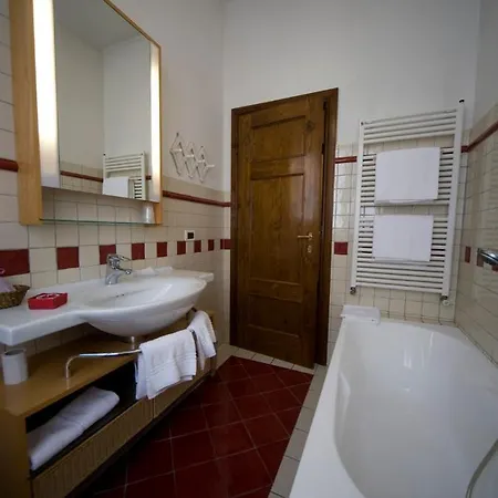 Porta Sant'anna Bed & Breakfast 3*